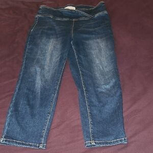 Risen Pull On Capris